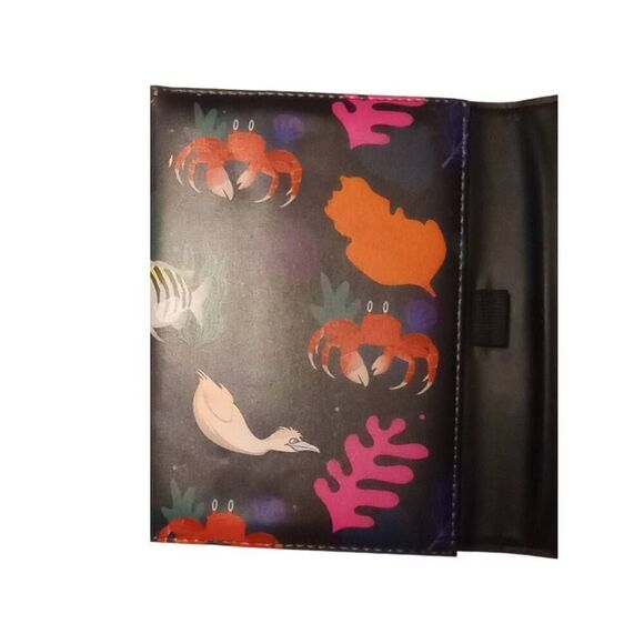 Disney ariel, little mermaid, trifold portfolio - Picture 5 of 11